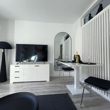 Urban Home By Unique Rooms Burgos Exterior photo